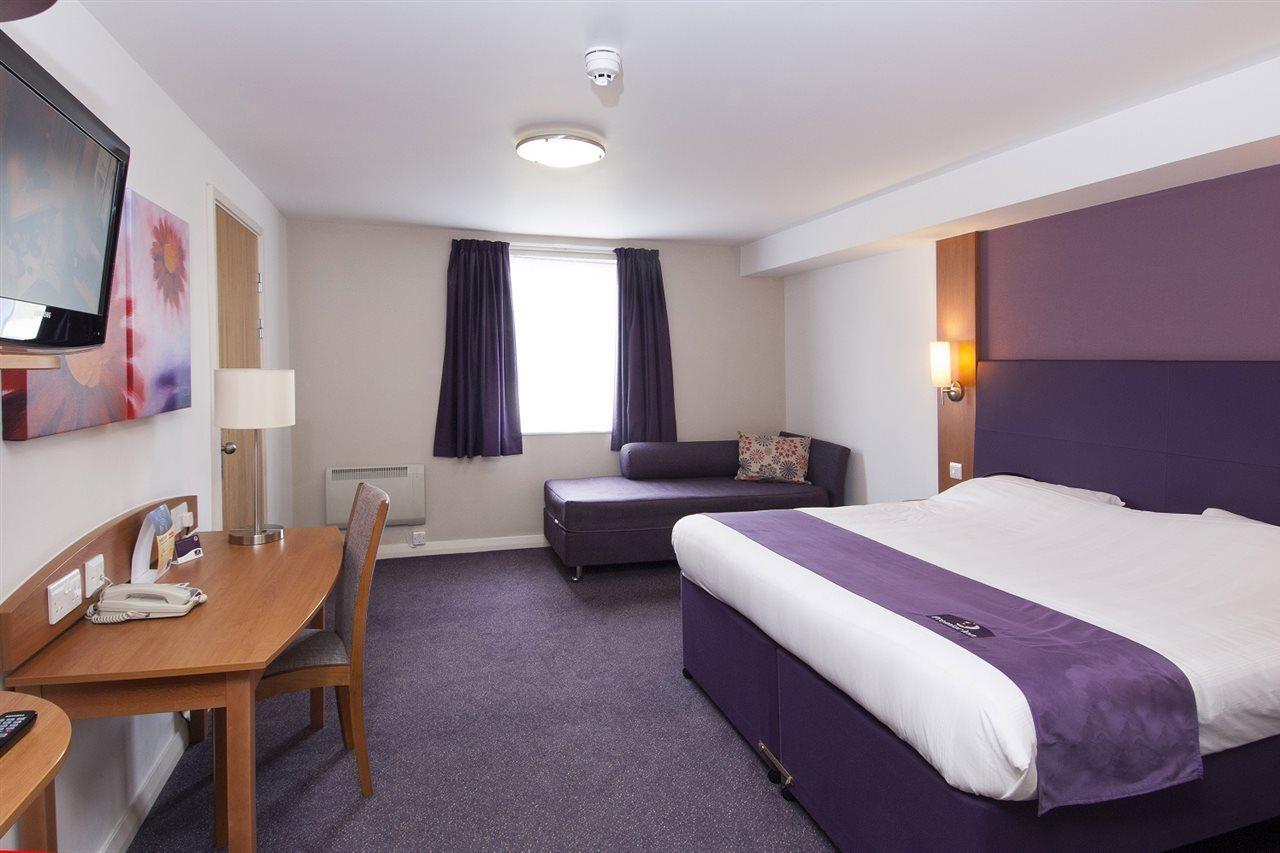 Premier Inn Premier Inn Silverstone Syresham Esterno foto