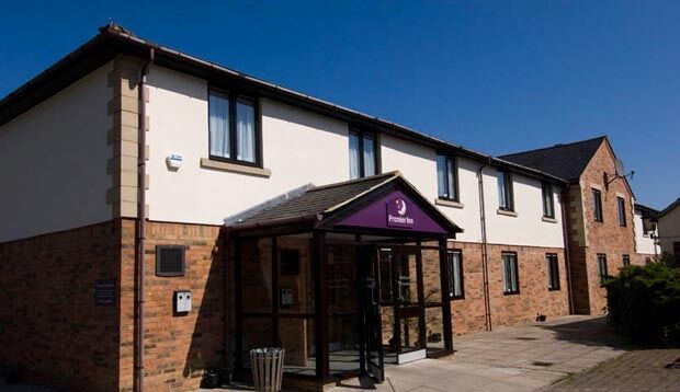 Premier Inn Premier Inn Silverstone Syresham Esterno foto